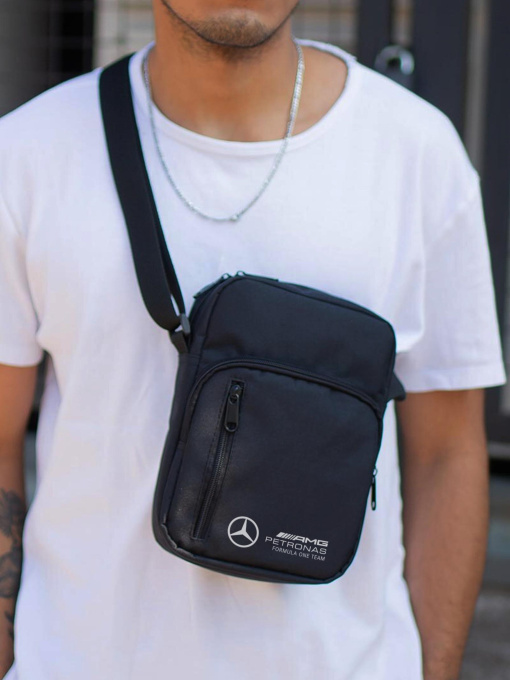 Мессенджер Without модель 8055378 Мессенджер Without модель 8055378 Фото