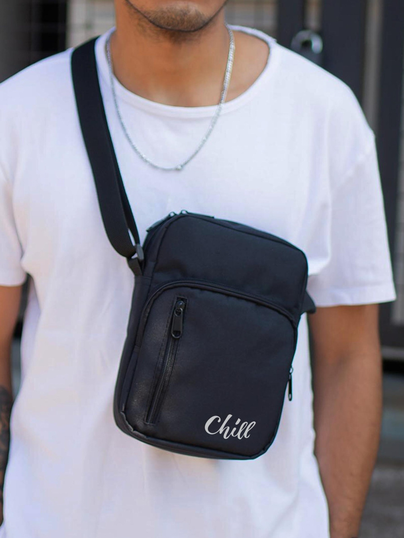 Мессенджер Without модель 8055384 Фото