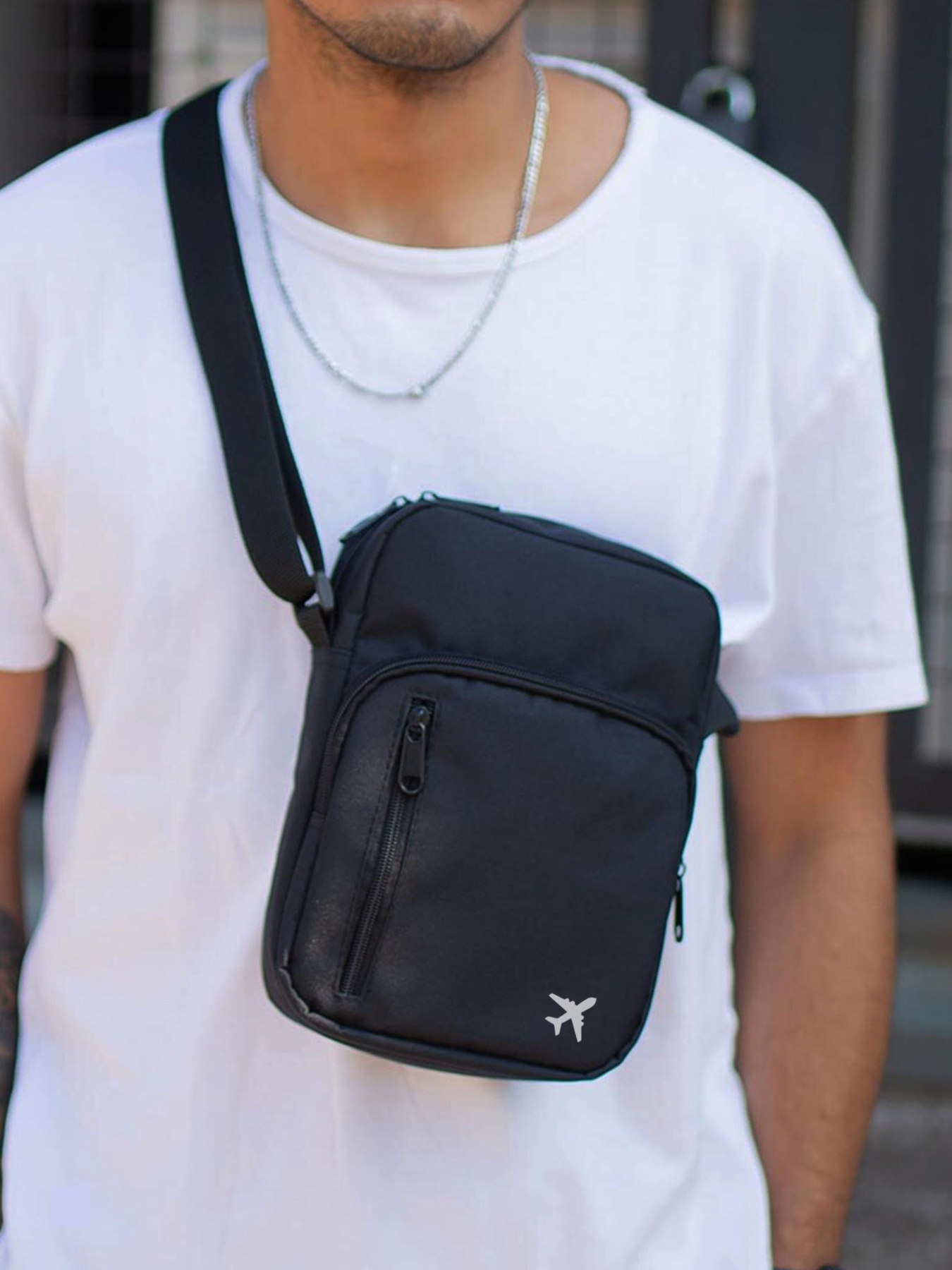 Мессенджер Without модель 8055422 Фото