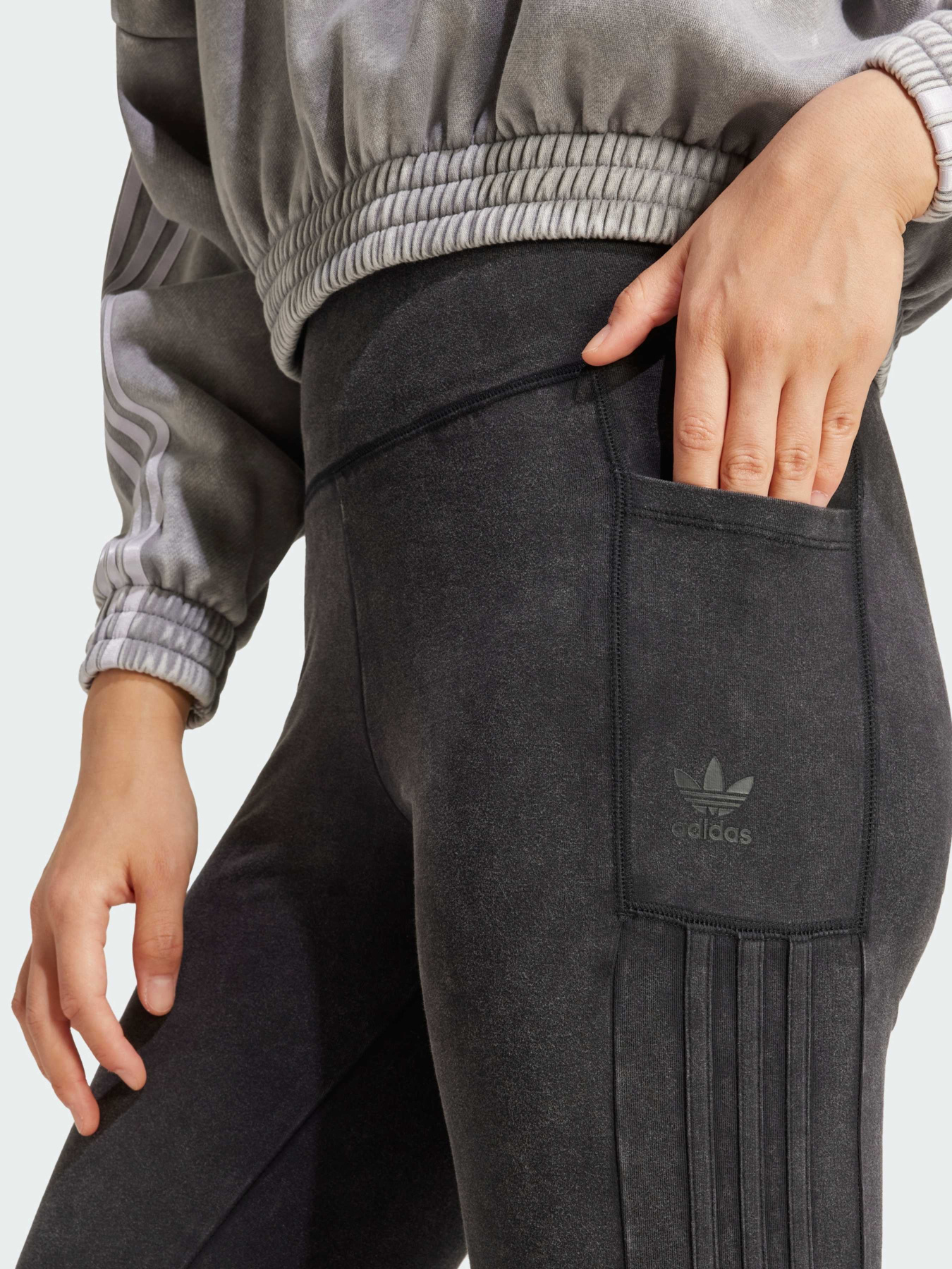 Легінси Adidas 3 Stripes модель IW5572 Фото