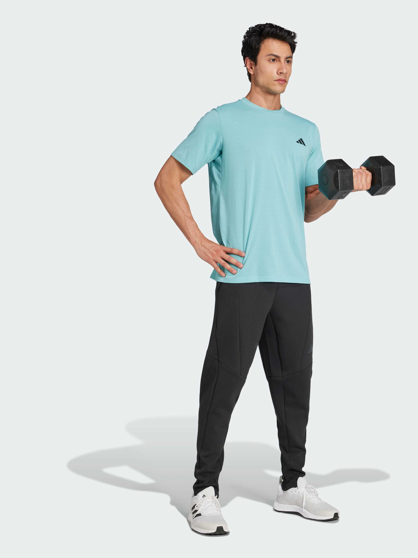 Спортивная футболка Adidas модель IW3320 Фото