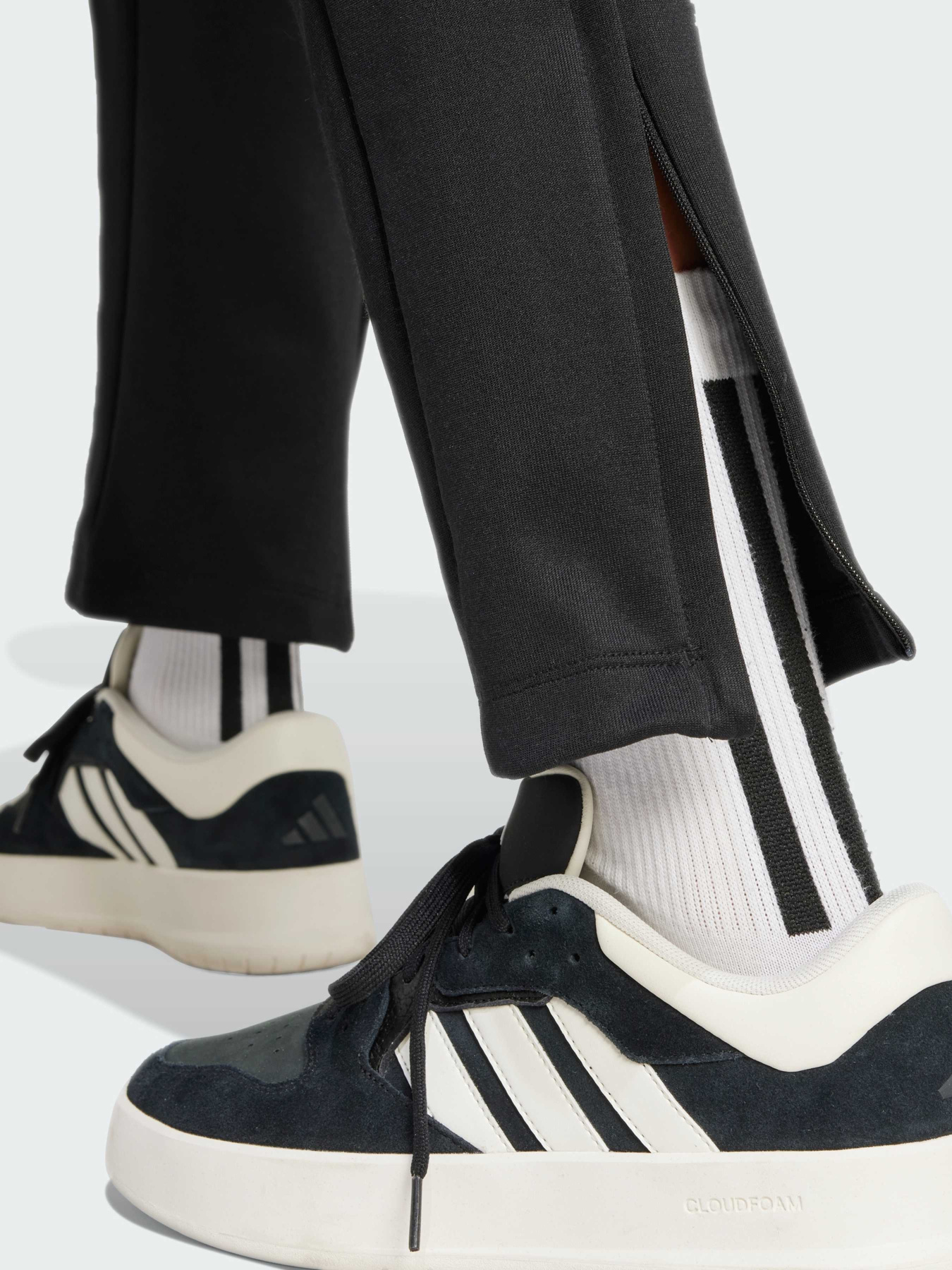 Брюки повседневные Adidas Tiro модель IW6799 Фото