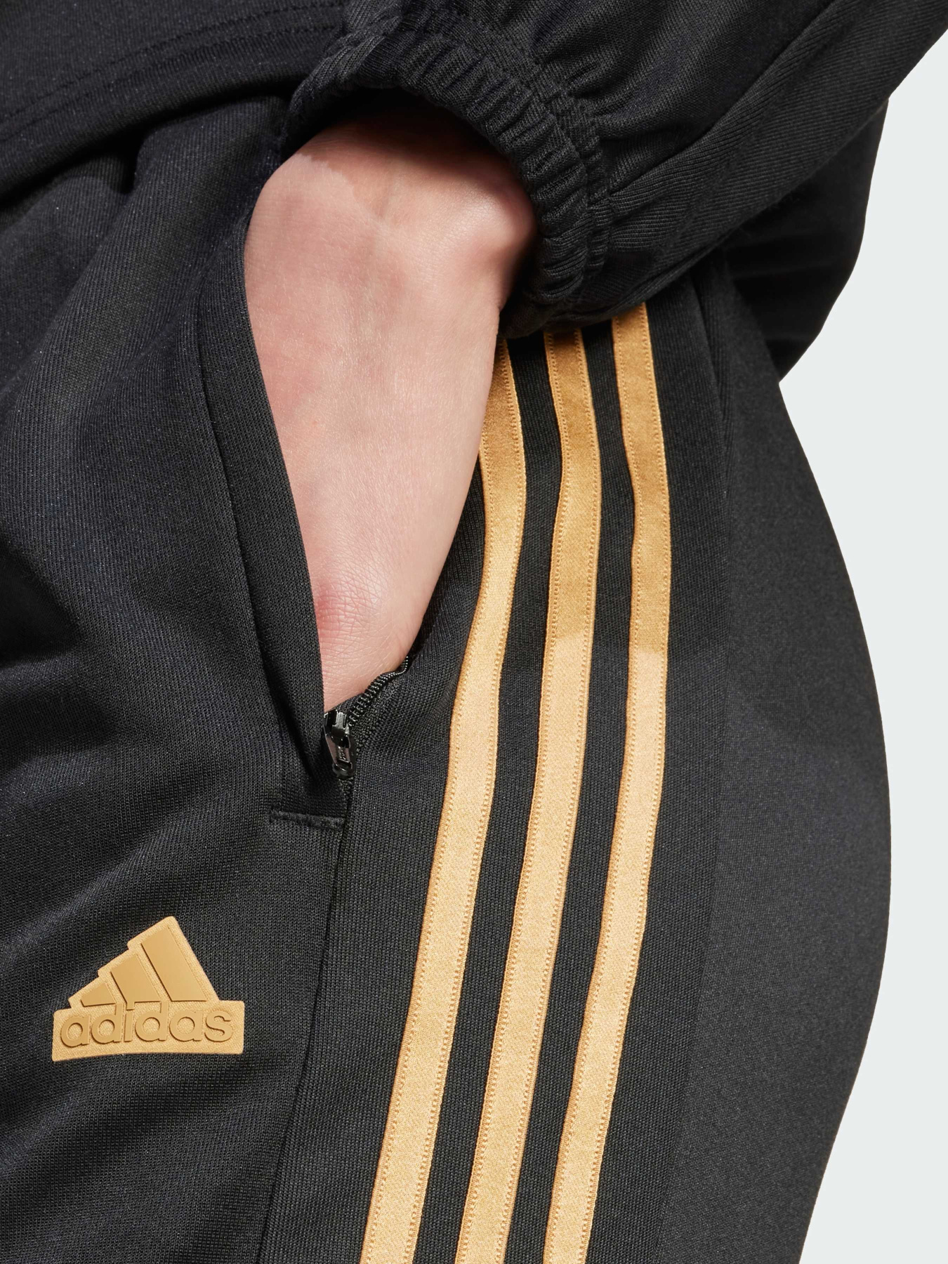 Штани Adidas Tiro модель IW6799 Фото