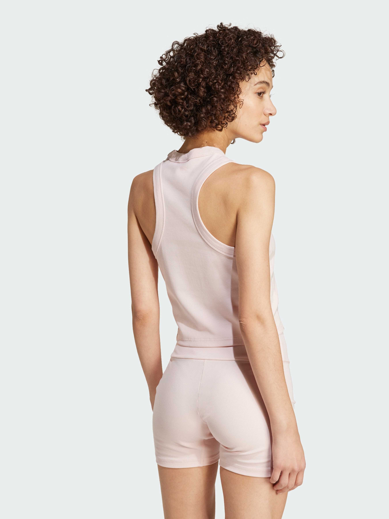 Топ Adidas модель IY6735 Фото