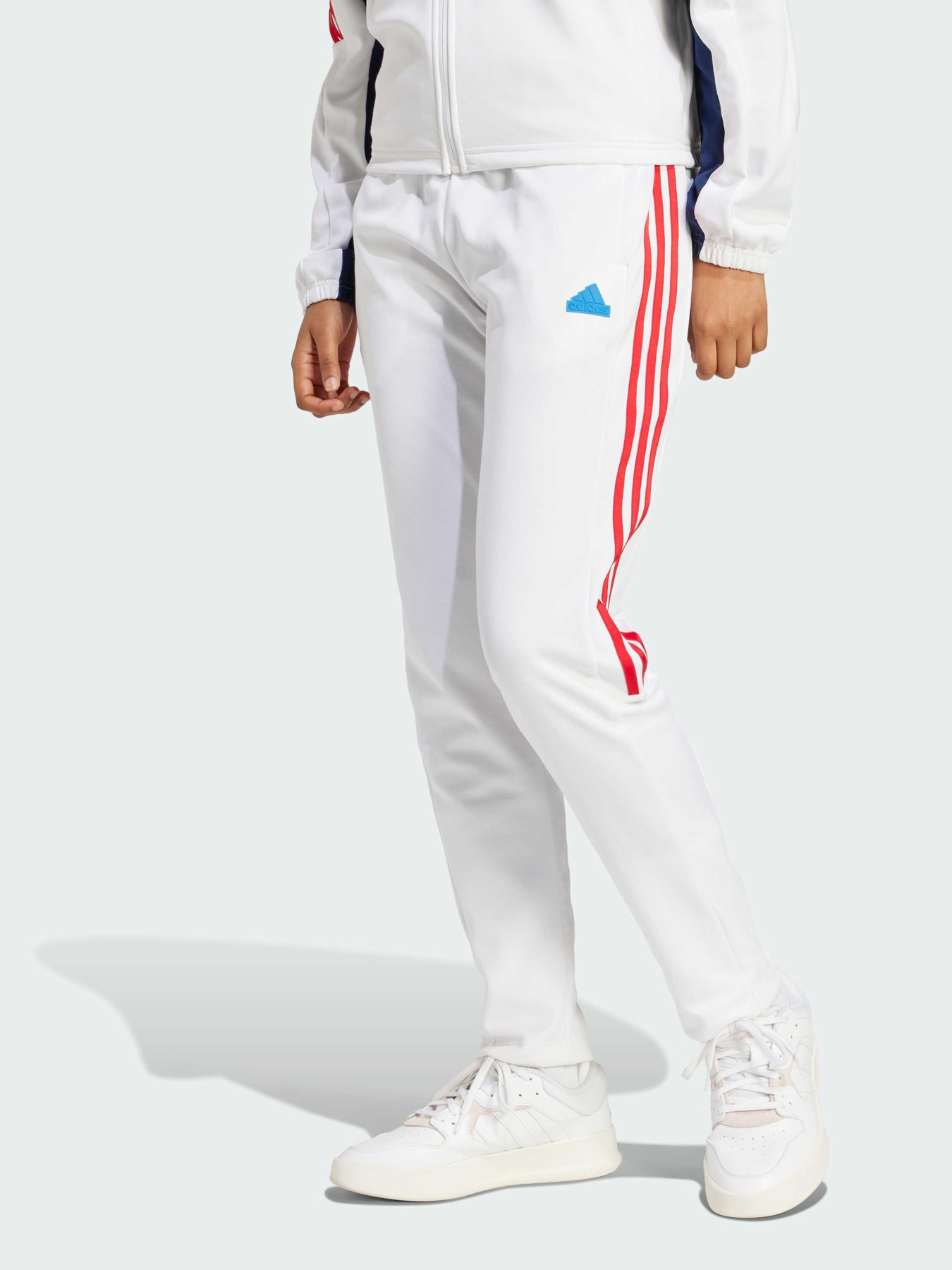 Повсякденні штани Adidas Tiro модель IZ2064 Повсякденні штани Adidas Tiro модель IZ2064 Фото