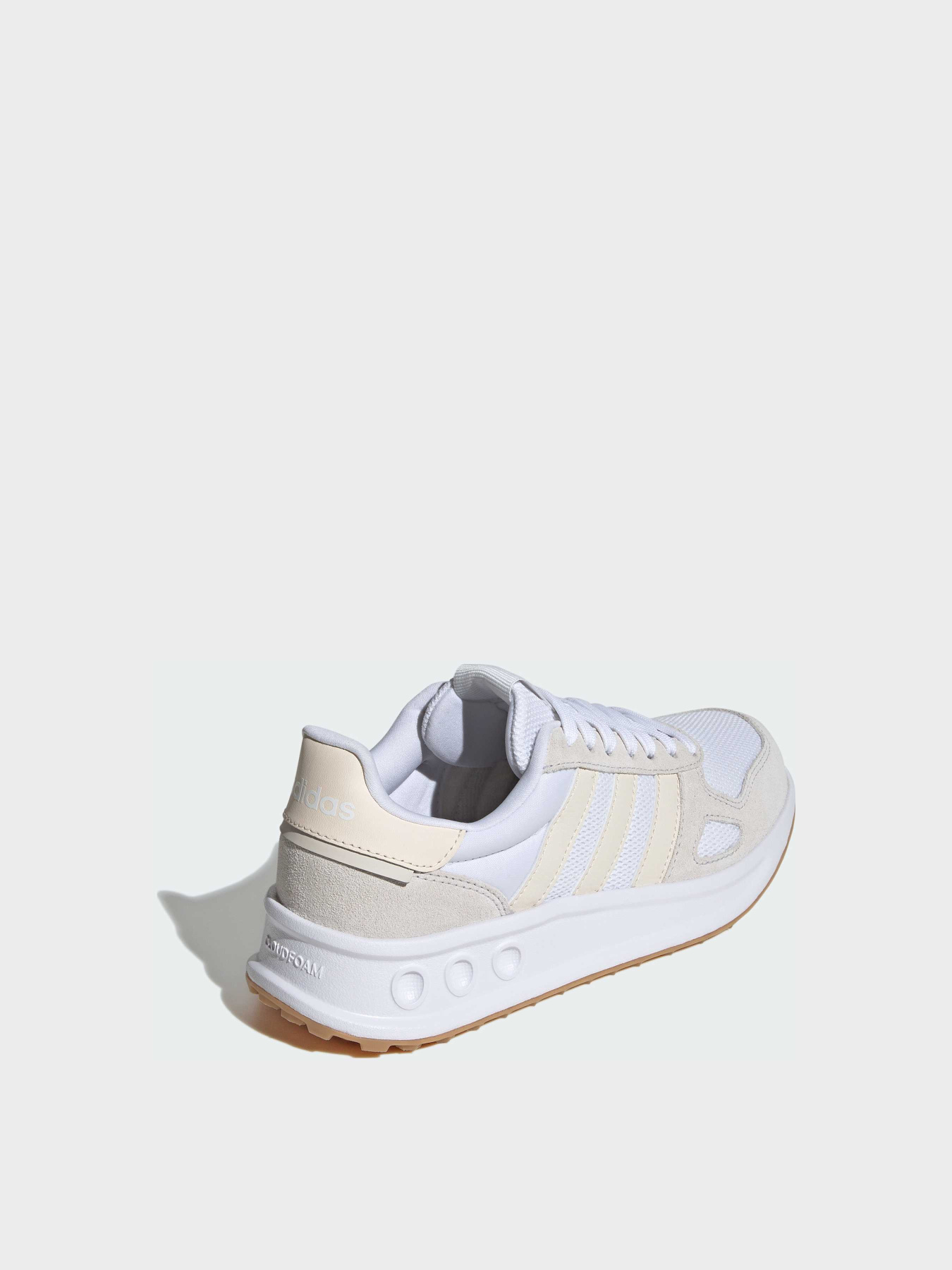 Кроссовки повседневные Adidas модель IH8622 Фото