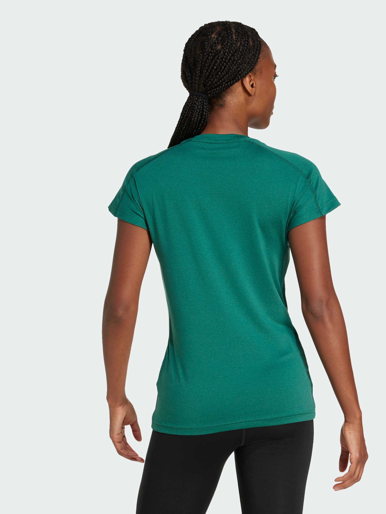 Футболка спортивная Adidas модель JC9562 Фото