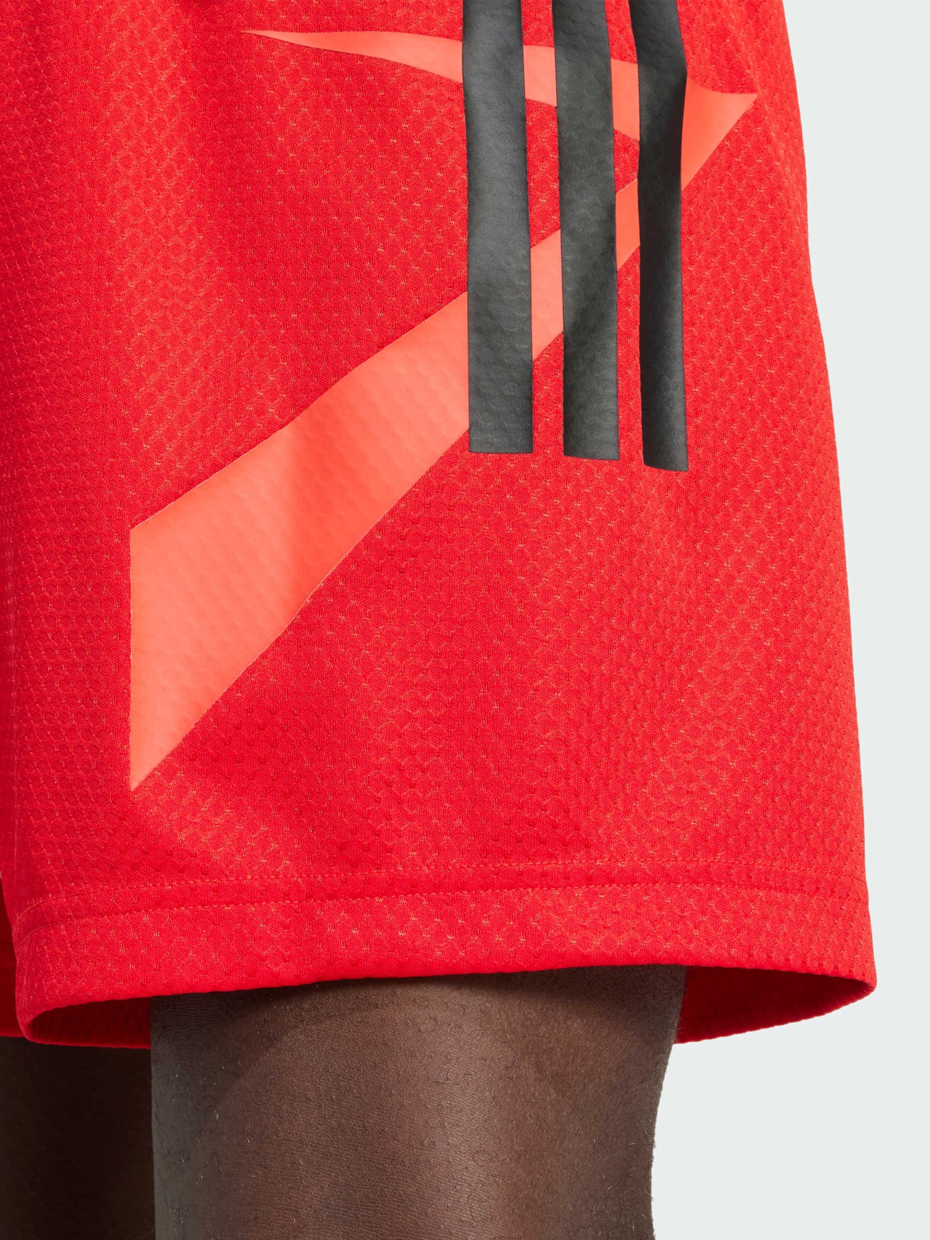 Повсякденні шорти Adidas Tiro модель JC8057 Фото