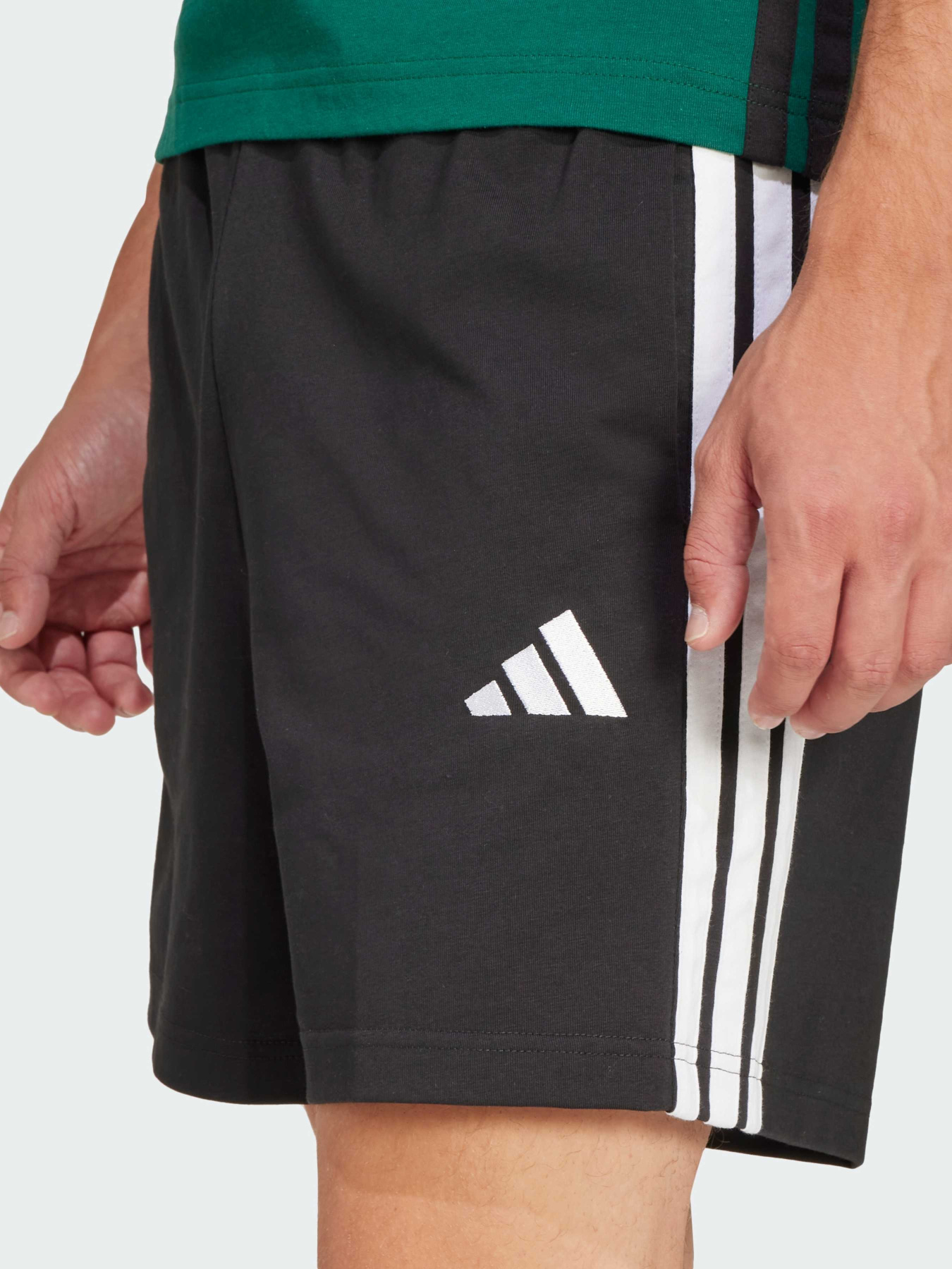 Повсякденні шорти Adidas модель JD1891 Фото