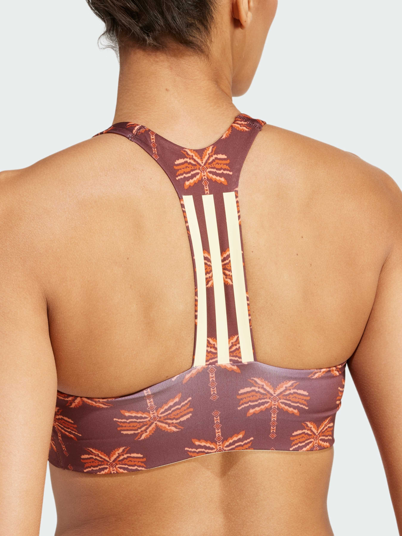 Спортивний топ Adidas модель JE4031 Фото