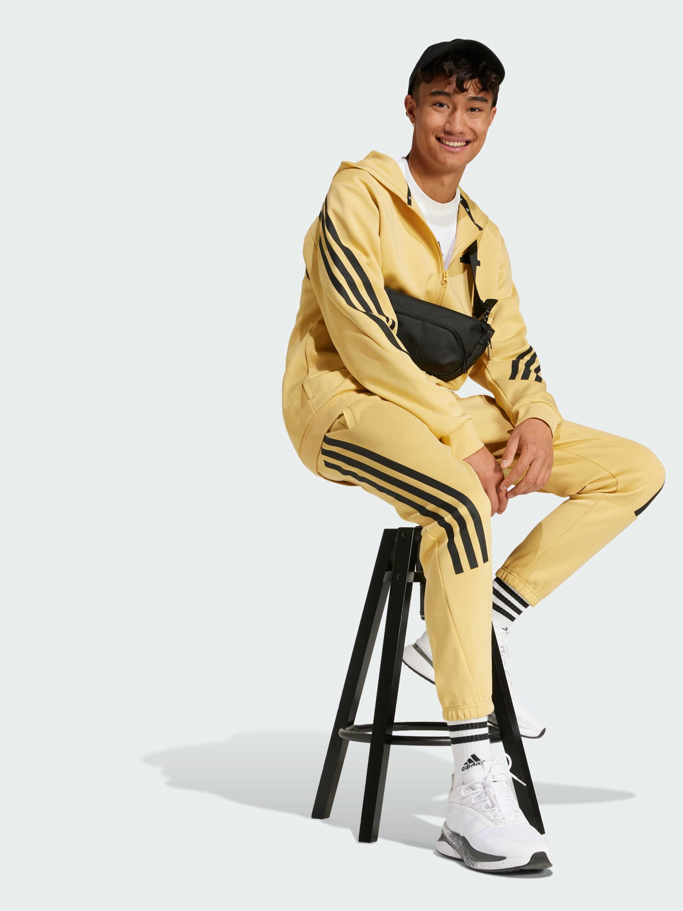 Джогери Adidas 3 Stripes модель JE5703 Фото