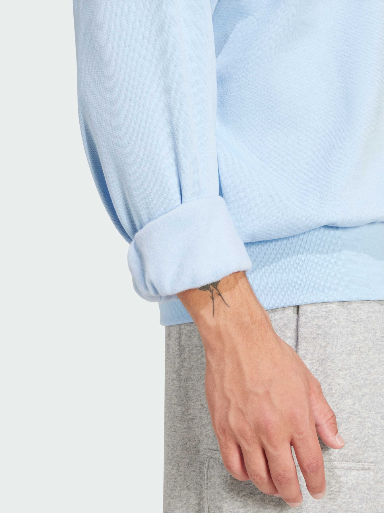 Свитшот Adidas модель JE3789 Фото