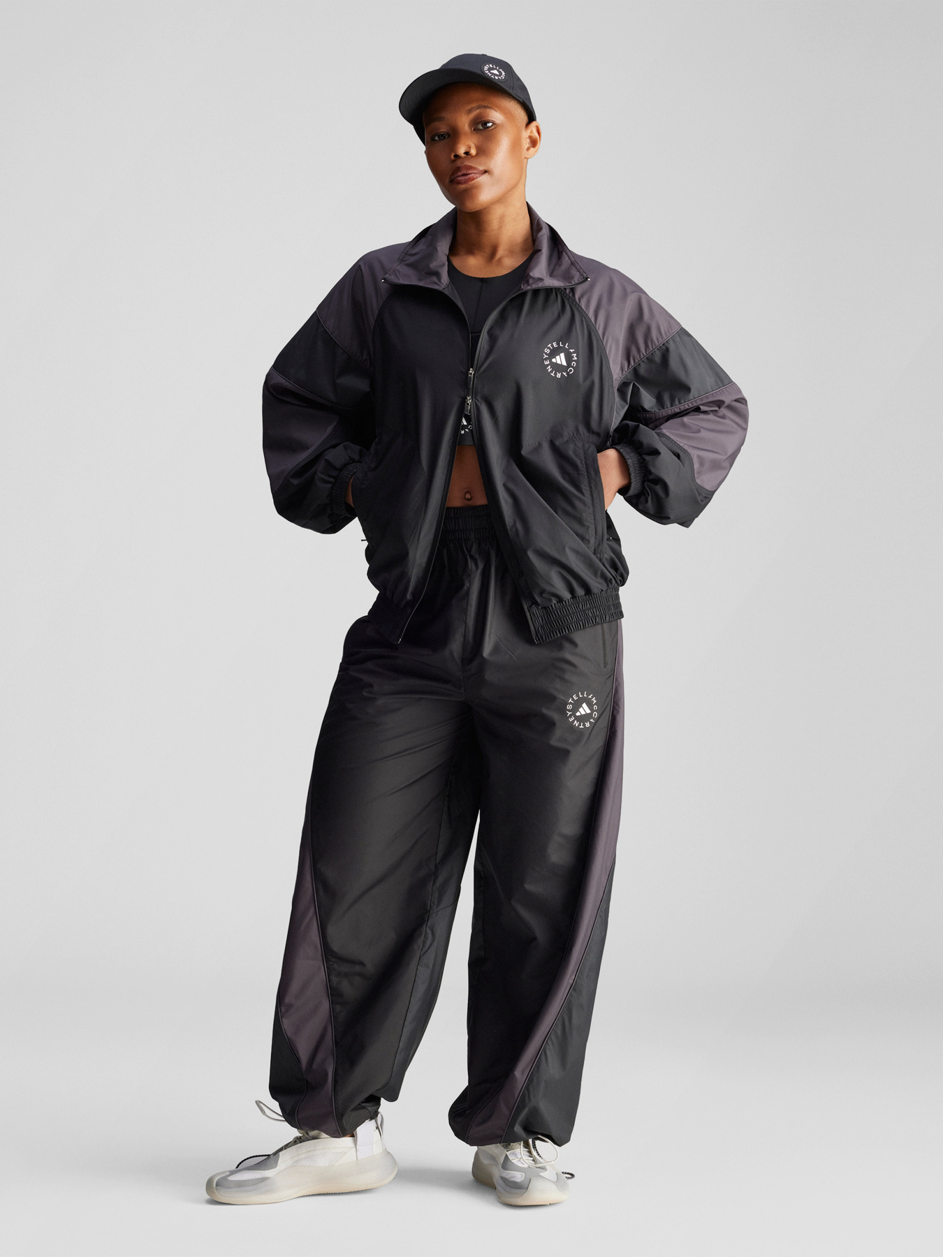 Ветровка Adidas модель JF8728 Фото