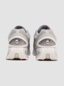 Кроссовки NIKE Air Max Dn модель DV3337-014 Фото