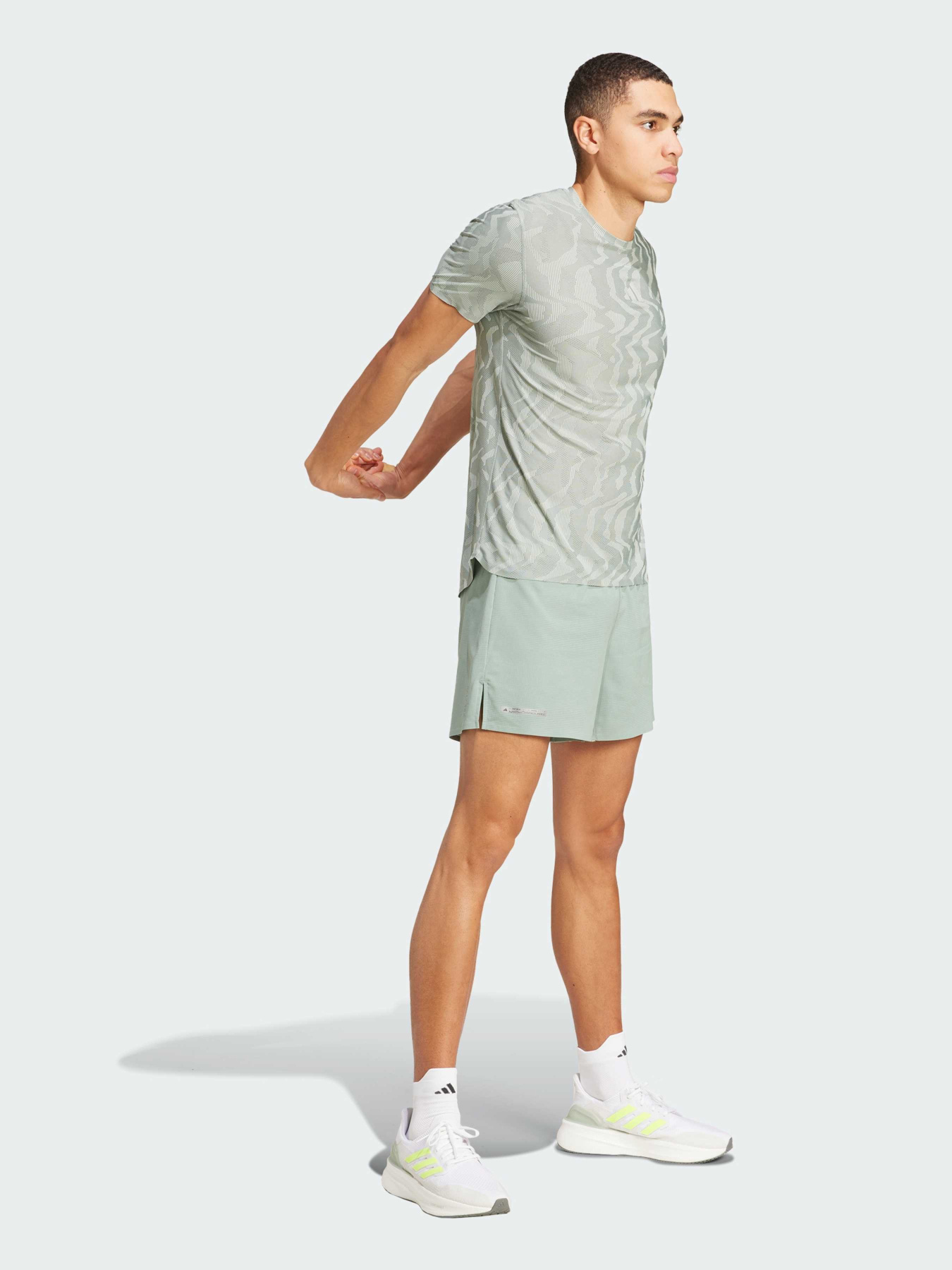 Шорты спортивные Adidas модель JD9783 Фото