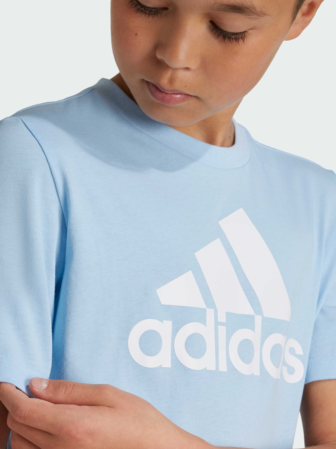 Футболка Adidas модель IX9570 Фото