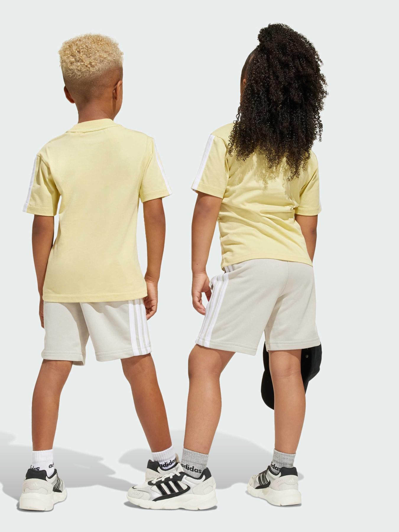 Шорты Adidas модель JN8000 Фото