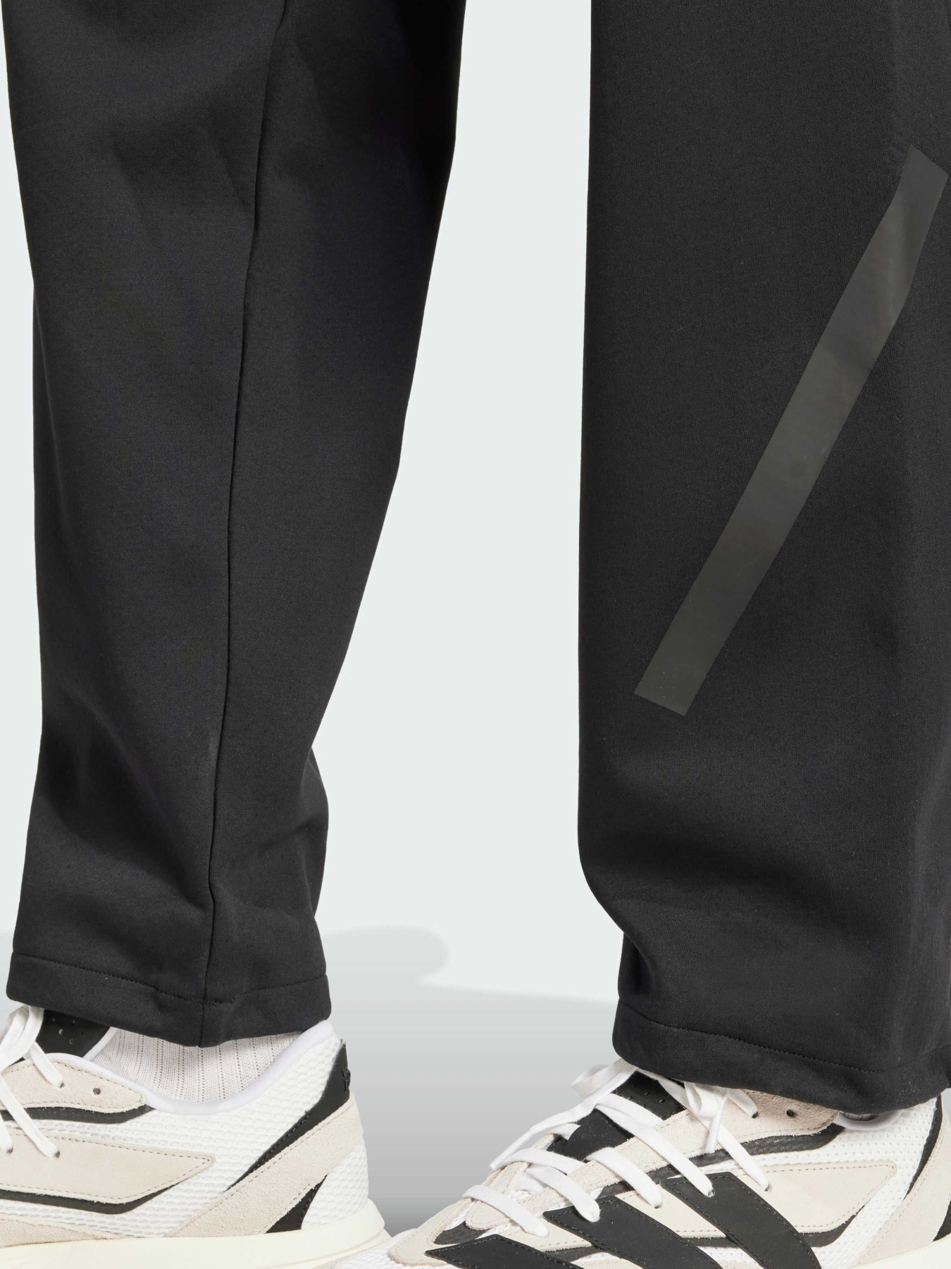 Повседневные штаны Adidas ZNE модель JC5478 Фото