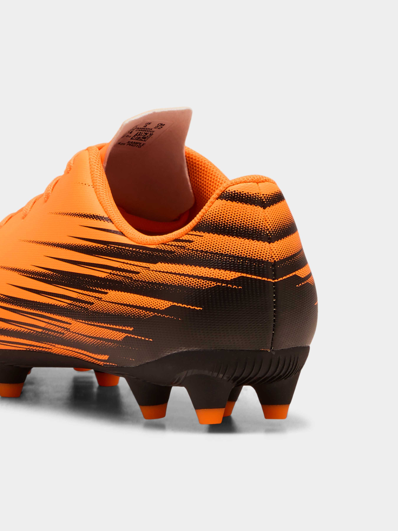 Бутси PUMA Attacanto Ii Fg/ag Jr модель 108496 Бутси PUMA Attacanto Ii Fg/ag Jr модель 108496 Фото