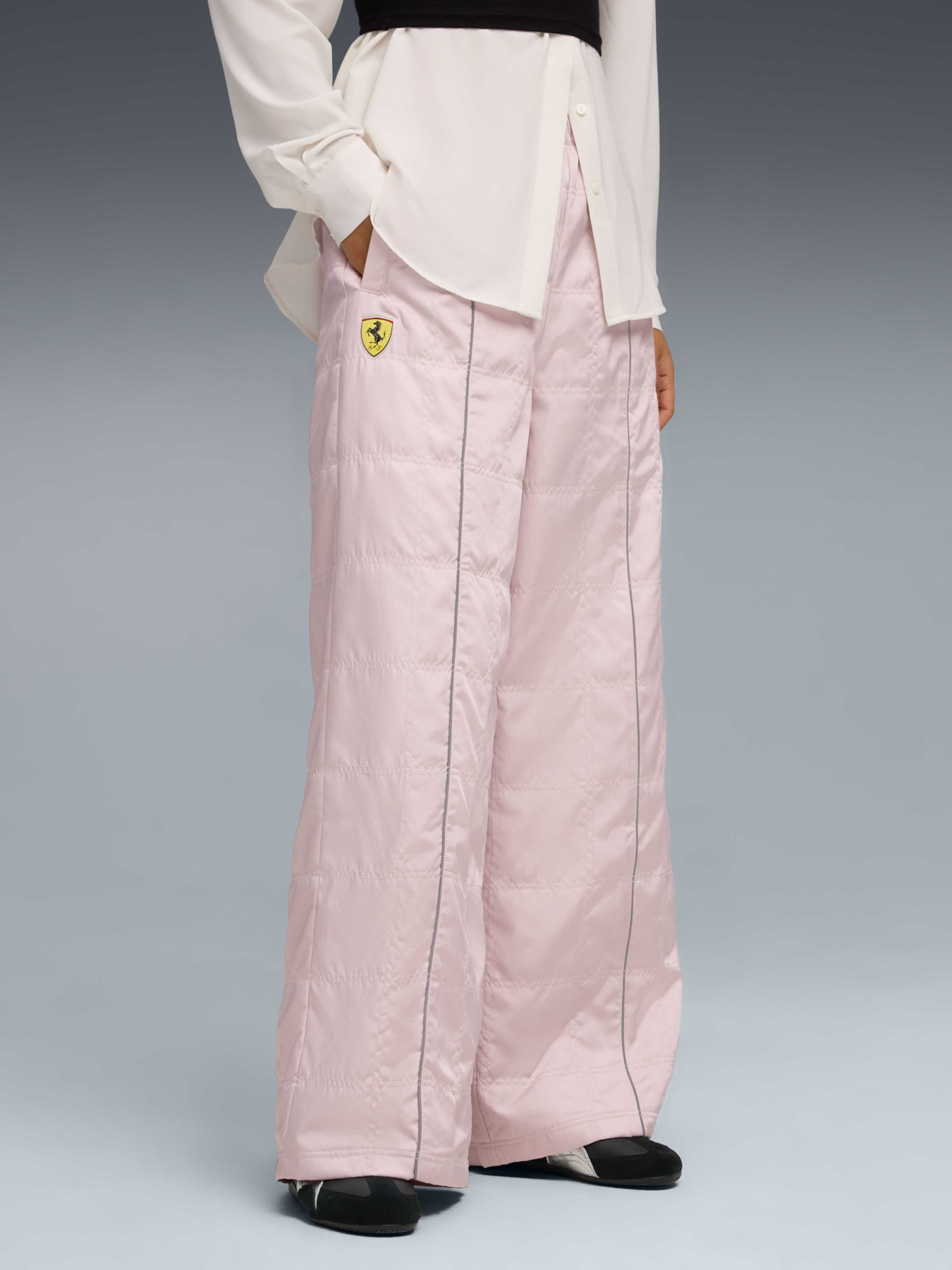 Штаны спортивные PUMA Ferrari Premium Wmn Wvn Pant модель 632794 Фото