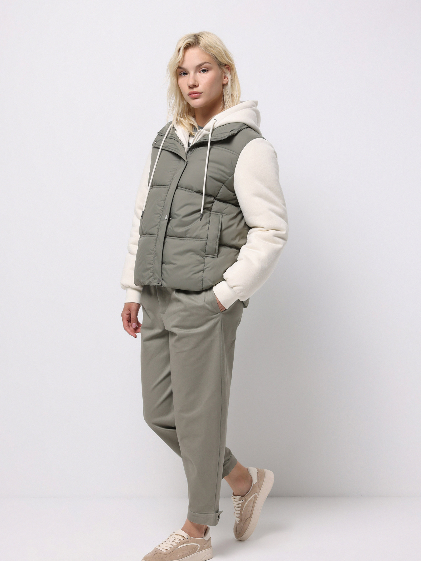 Куртки и дубленки Colin’s модель CL1075918_Q1.V1_SAG Фото