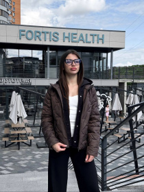 Демисезонная куртка D&V couture модель DV-008-BRN Фото