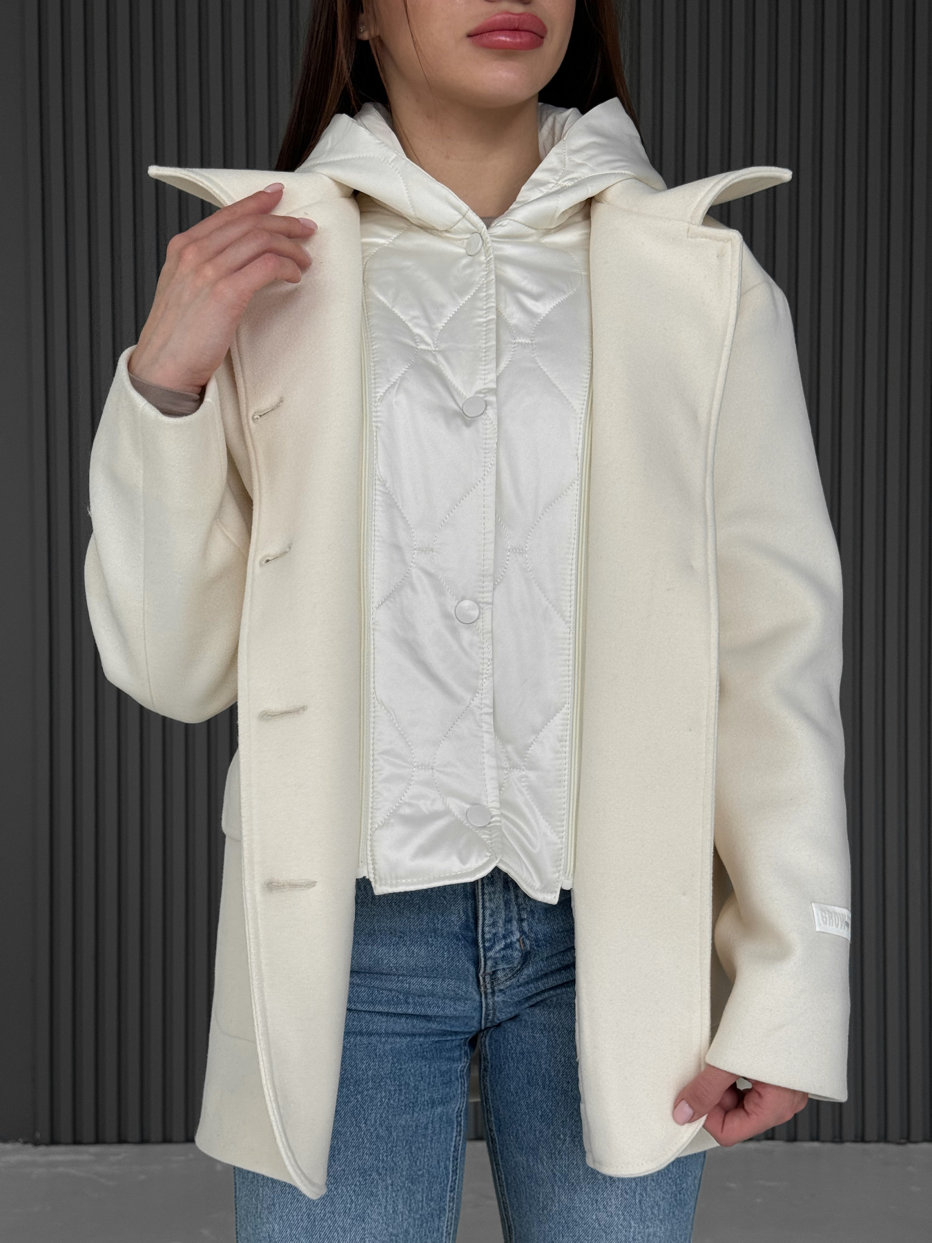 Пальто с утеплителем D&V couture модель DV-007-WHT Фото