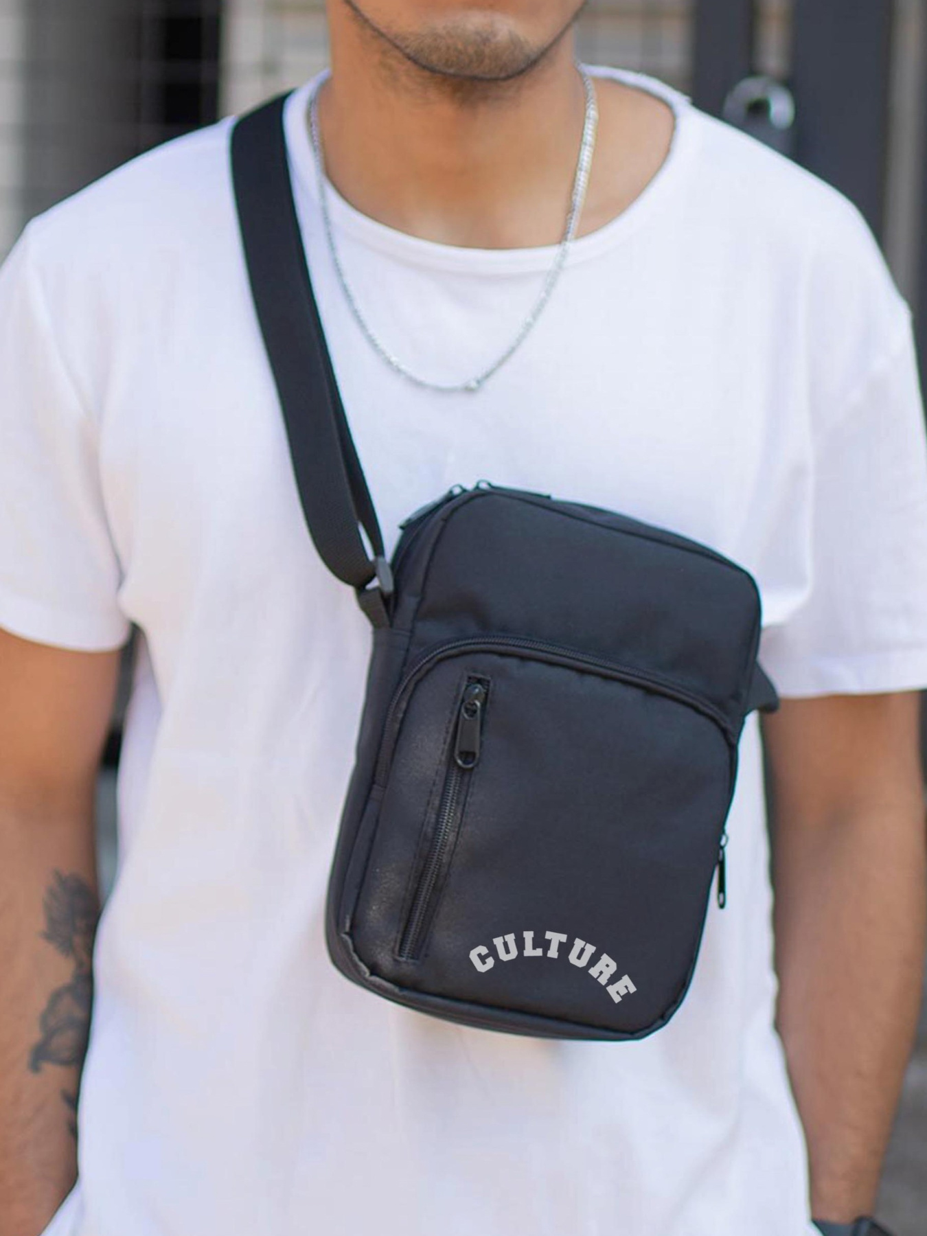 Мессенджер Without модель 8055392 Фото