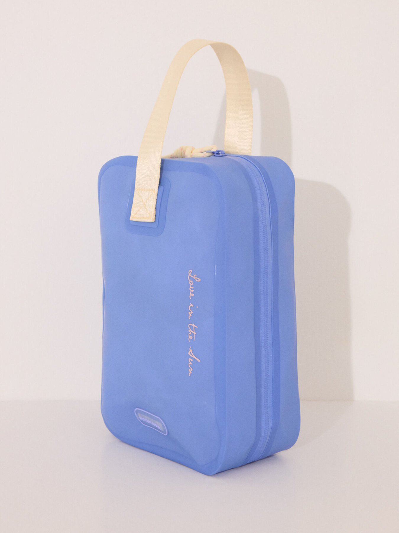 Средняя водостойкая косметичка с боковой ручкой Women'secret модель 4842949-15 Фото