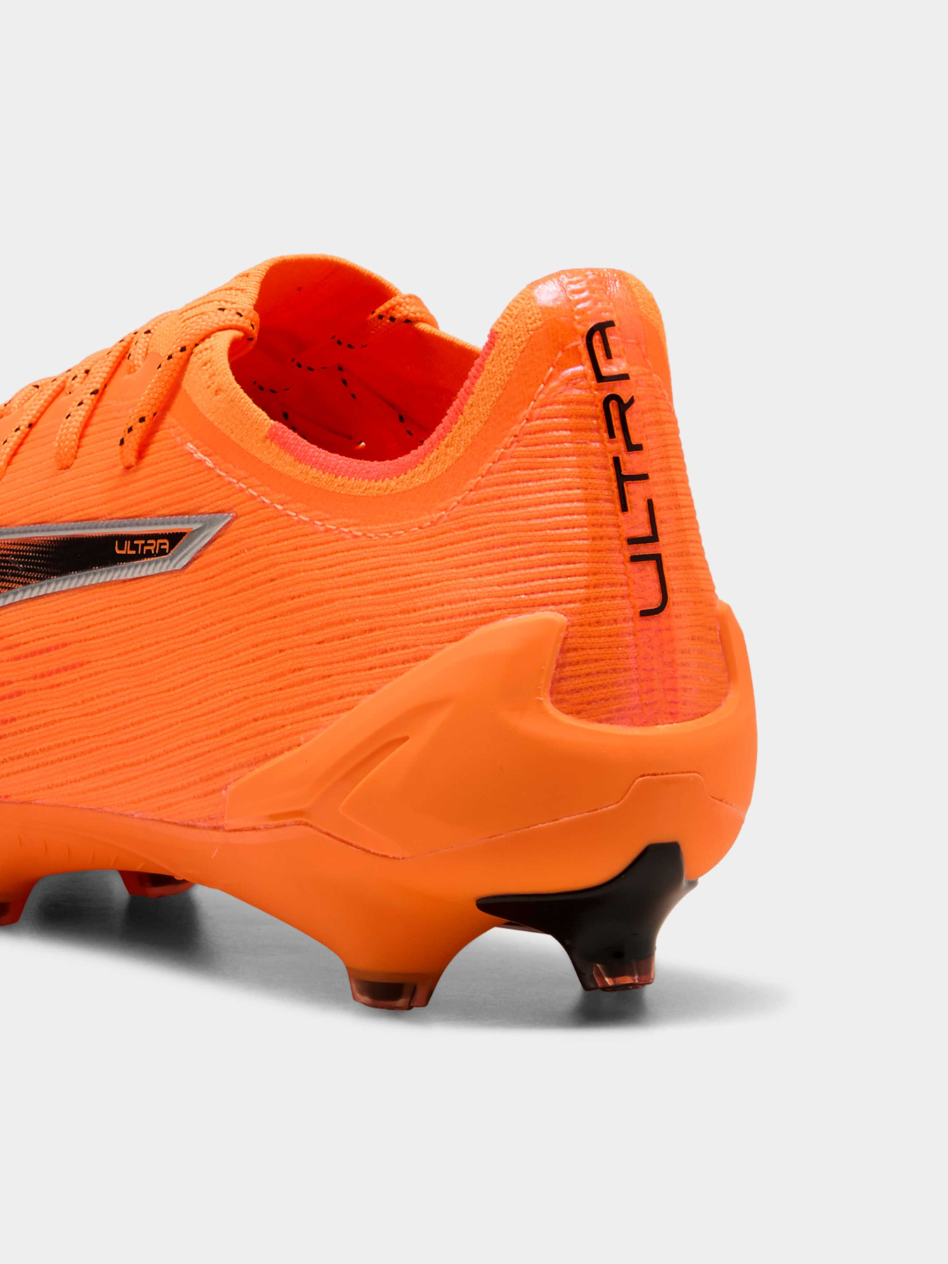 Бутси PUMA Ultra 6 Ultimate Fg модель 108557 Фото