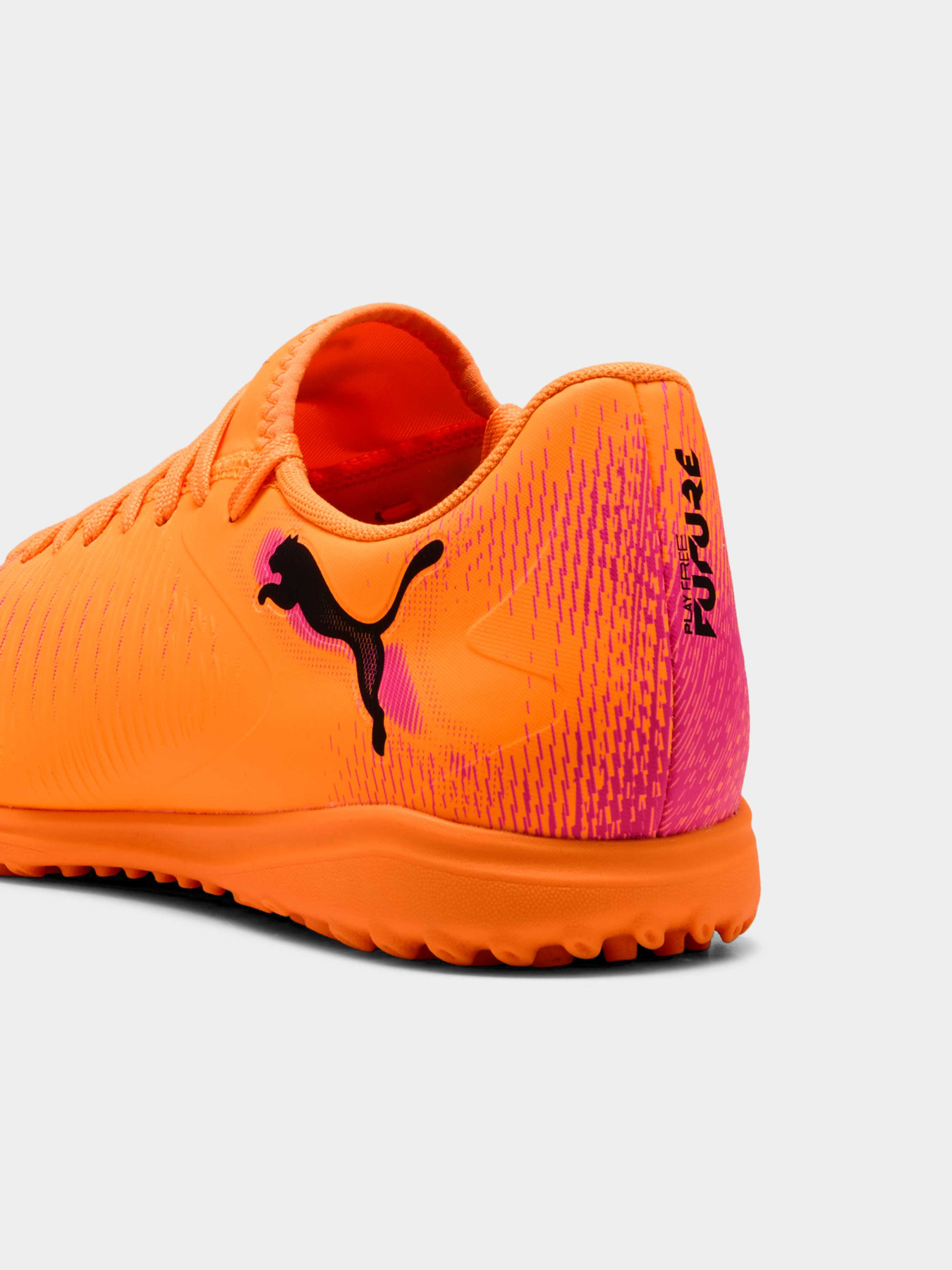 Бутси PUMA Future 8 Play Tt модель 108605 Бутси PUMA Future 8 Play Tt модель 108605 Фото