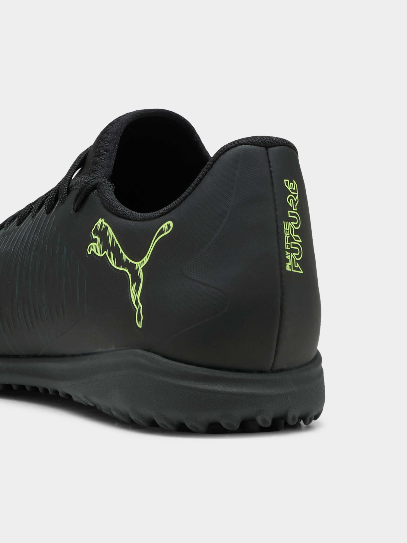 Бутсы PUMA Future 8 Play Tt модель 108605 Фото