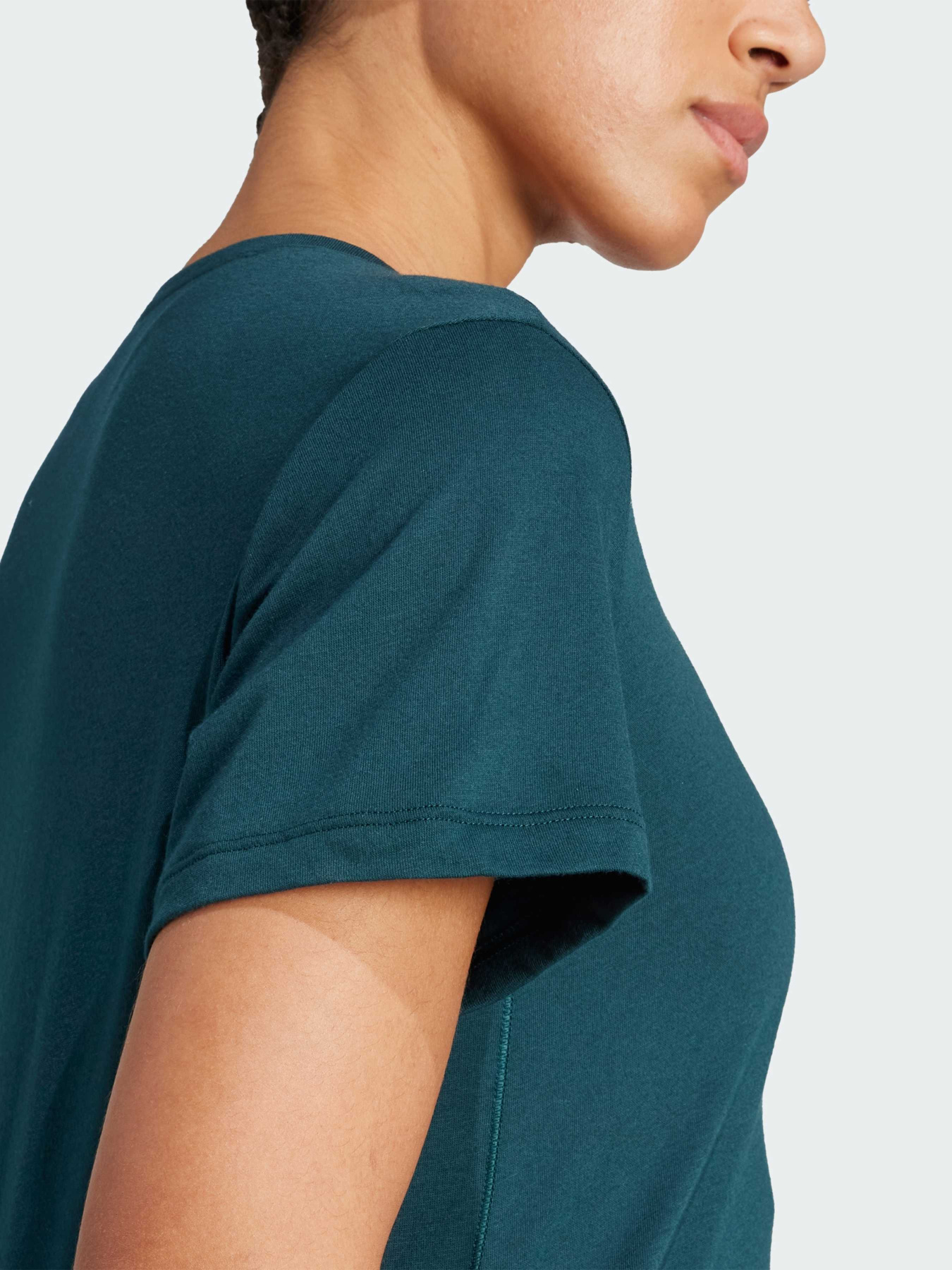 Спортивная футболка Adidas модель JM4481 Фото