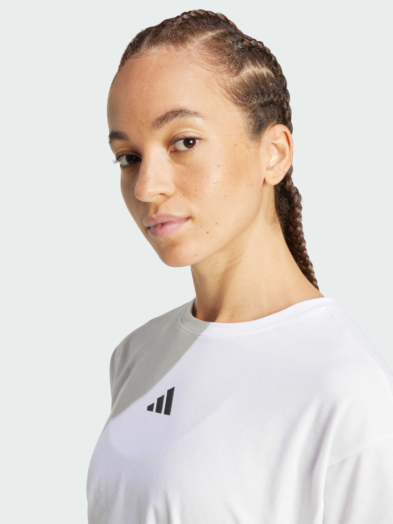 Спортивная футболка Adidas модель JX1194 Фото