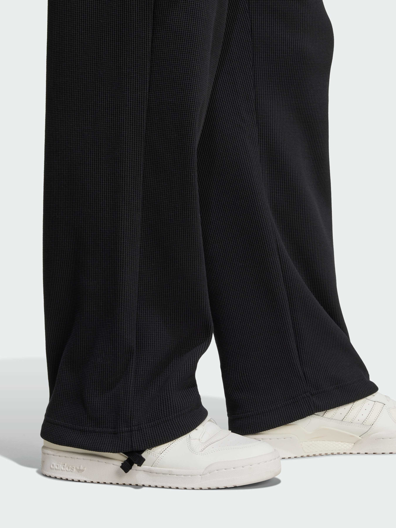 Повседневные штаны Adidas модель JW0975 Фото