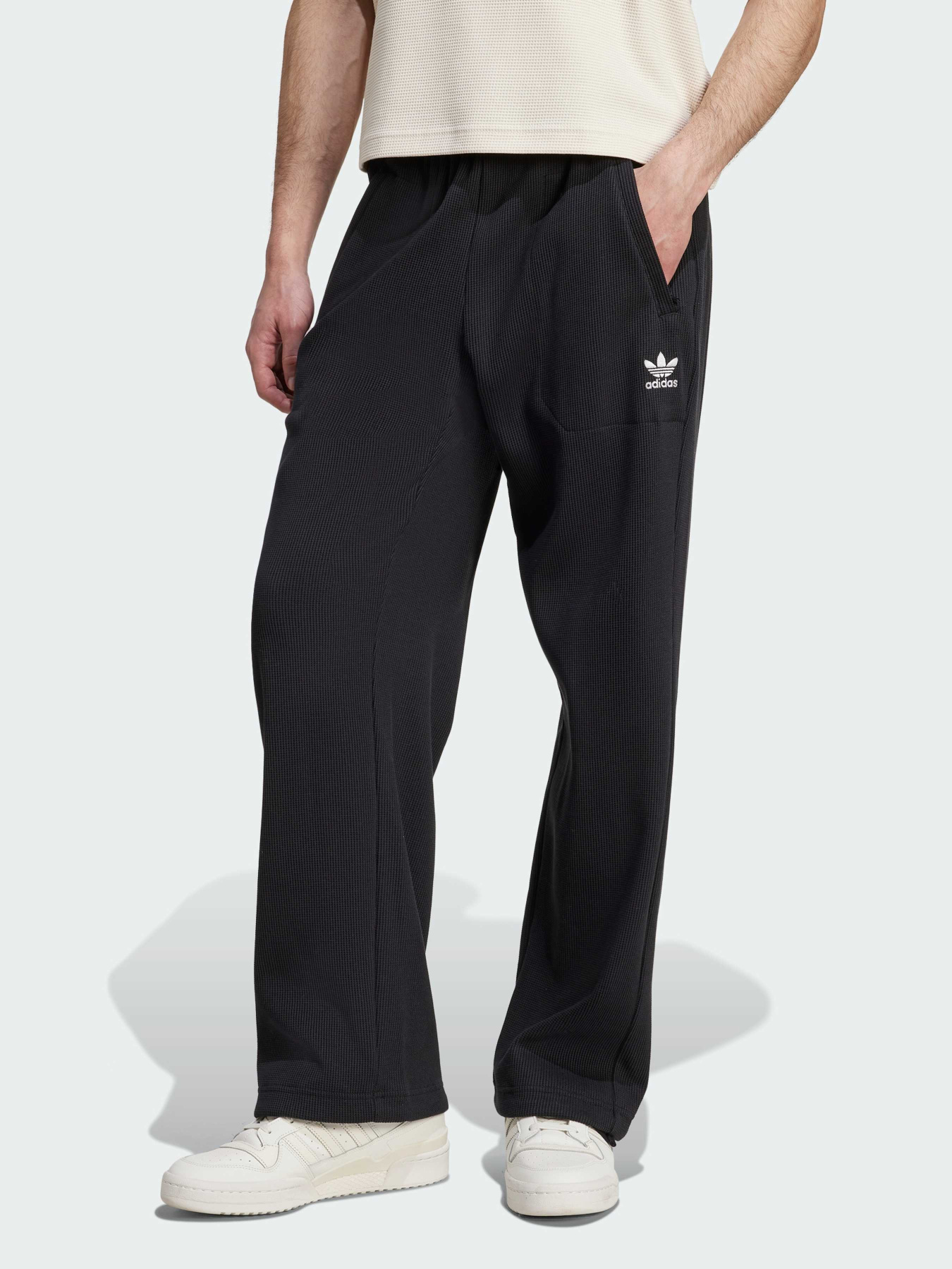 Повседневные штаны Adidas модель JW0975 Фото