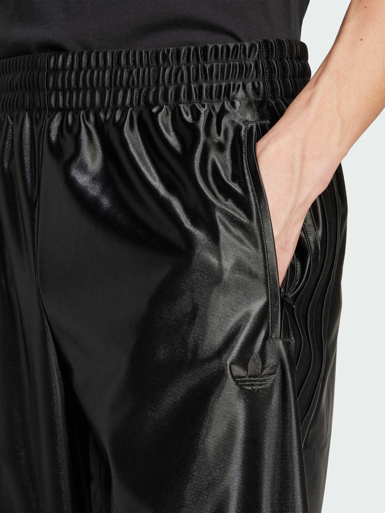 Брюки повседневные Adidas Adicolor модель JX1494 Фото