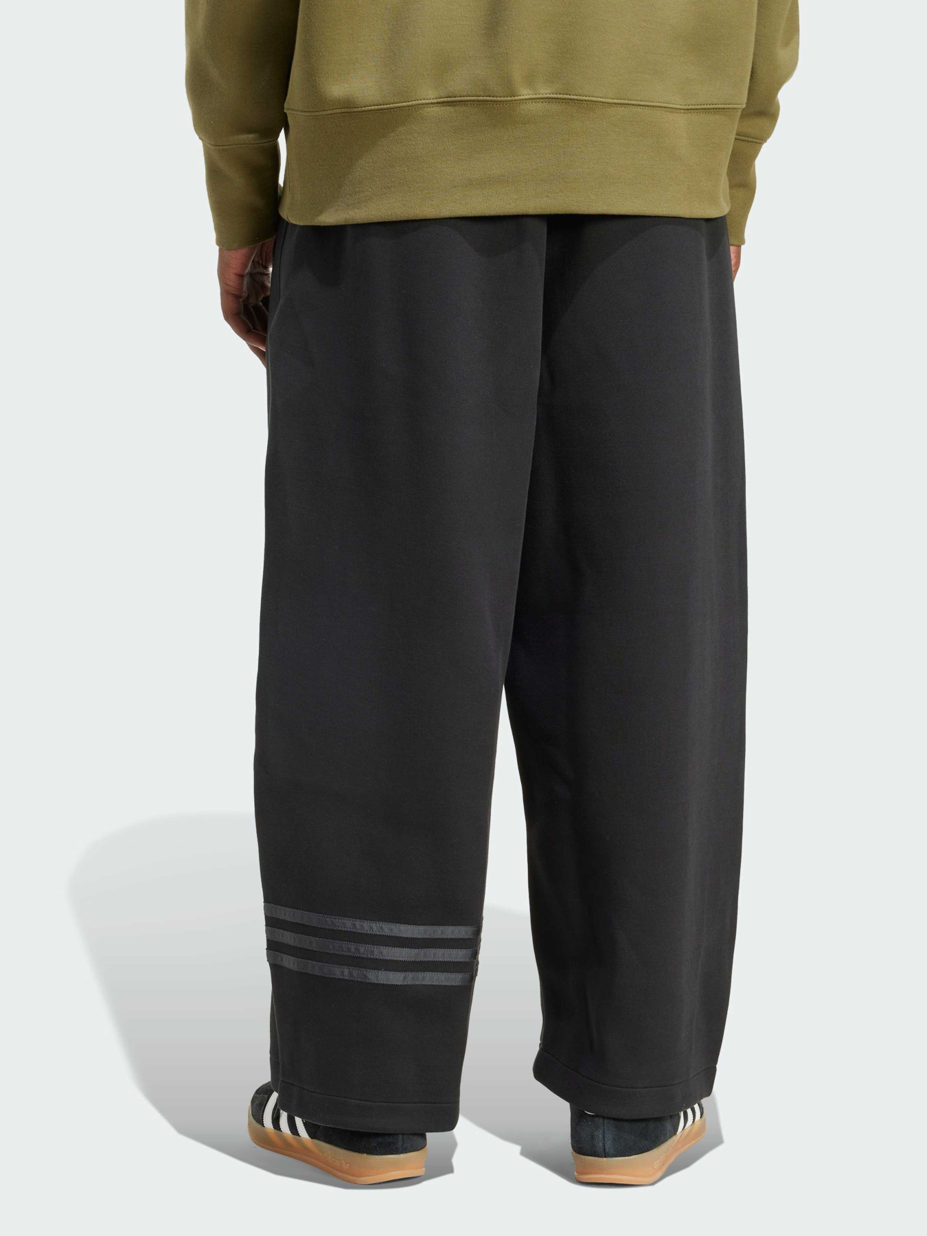 Брюки Adidas Adicolor модель JW5445 Фото