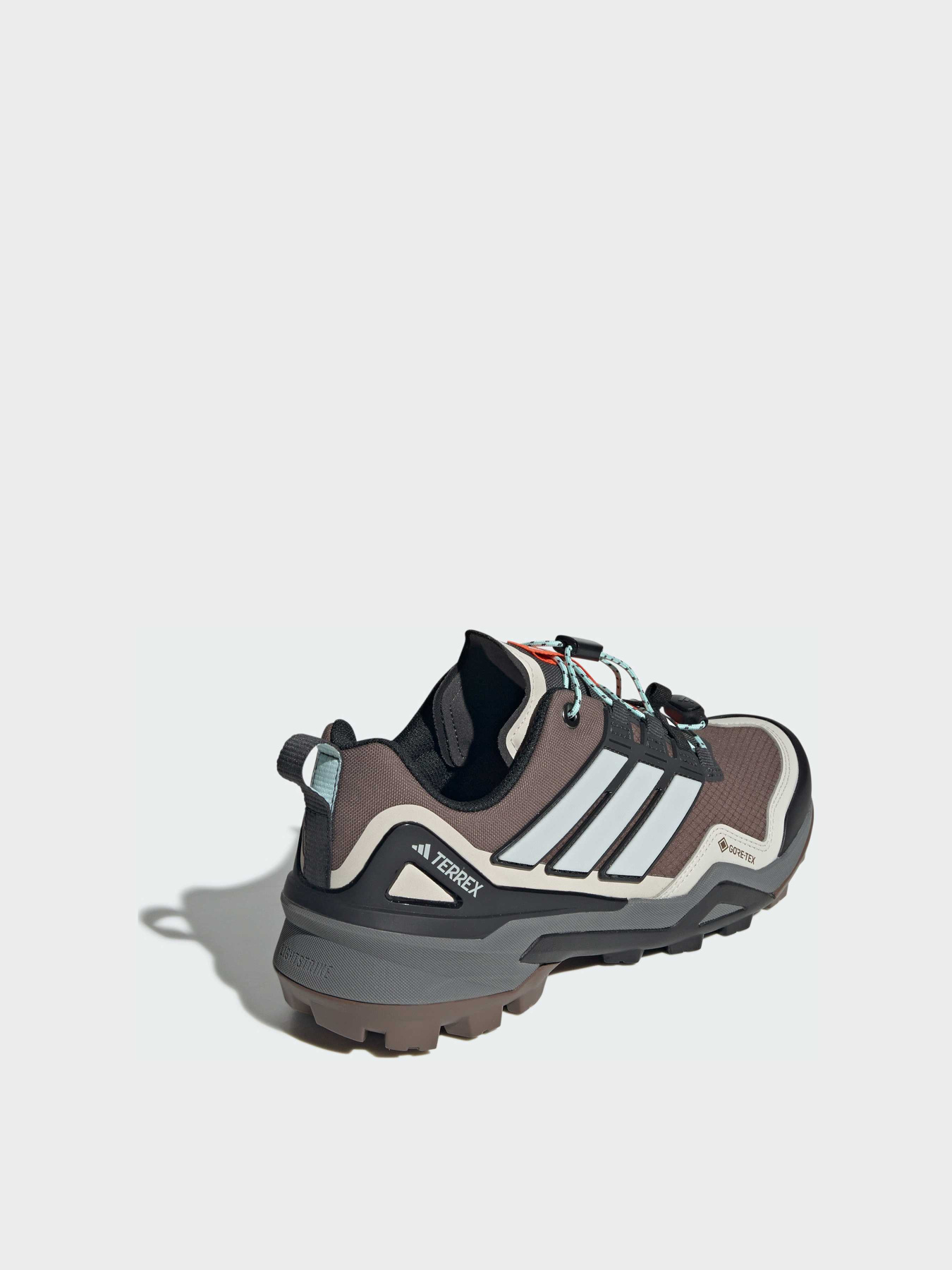 Кроссовки для туризма|Outdoor Adidas модель JQ9935 Фото