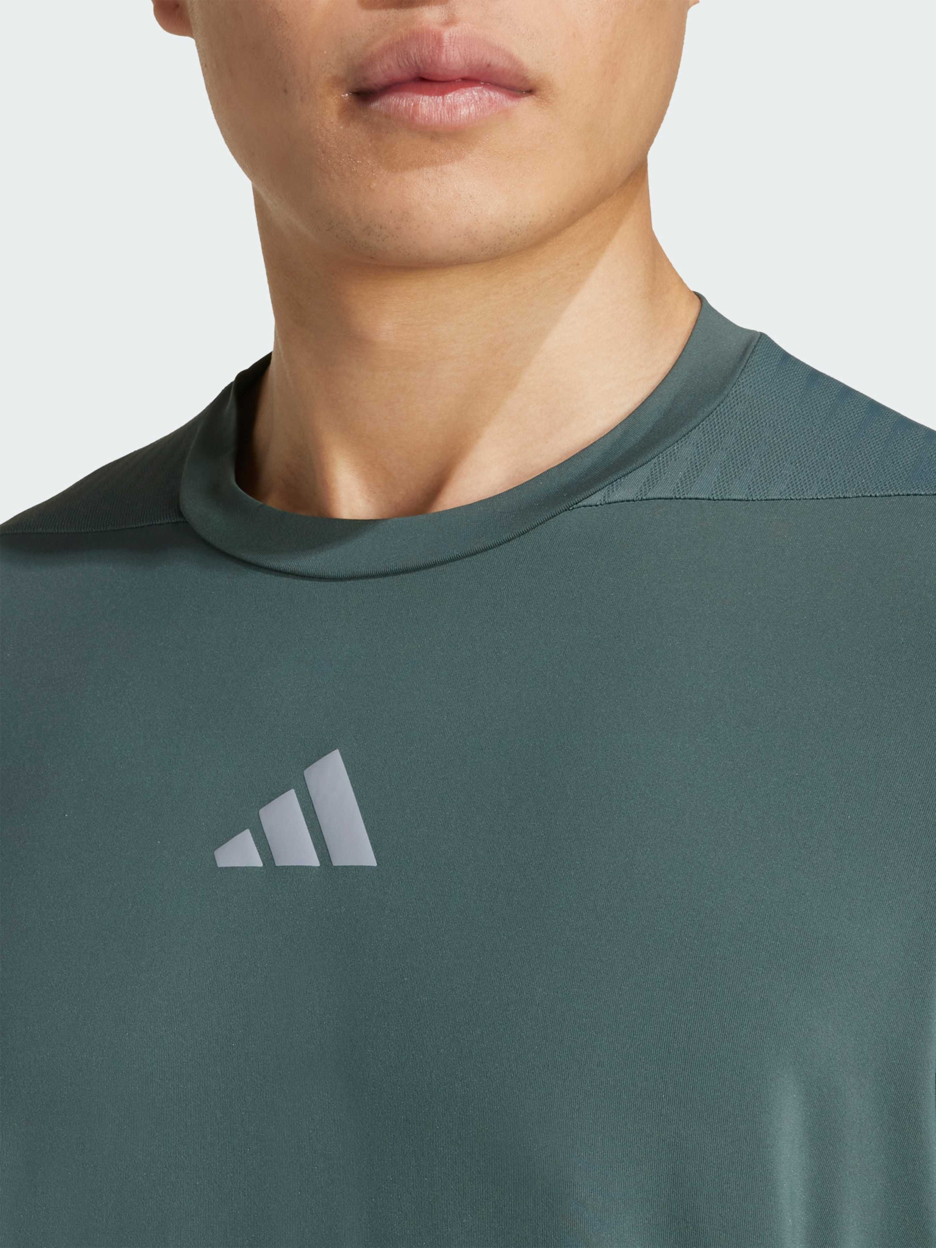 Спортивная футболка Adidas модель JW2556 Фото