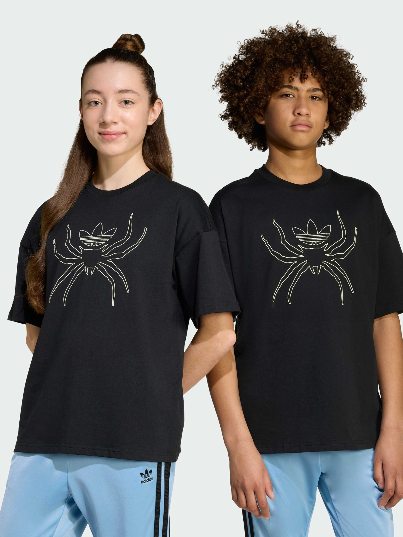 Футболка Adidas Graphics модель JW7845 Фото