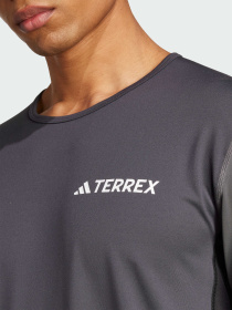 Лонгслив Adidas модель JC8198 Фото