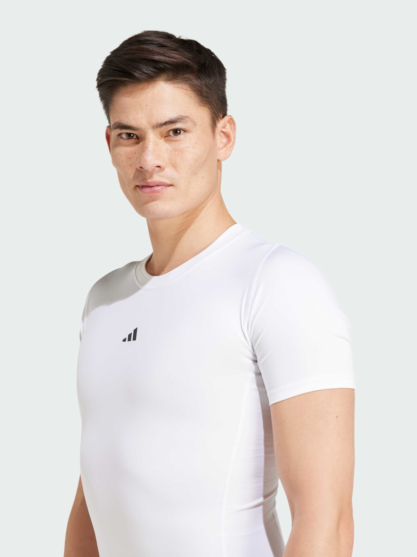 Футболка спортивная Adidas Clima модель JE6699 Фото