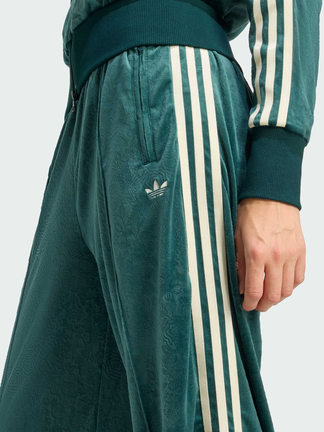 Штани повсякденні Adidas модель JW5268 Фото