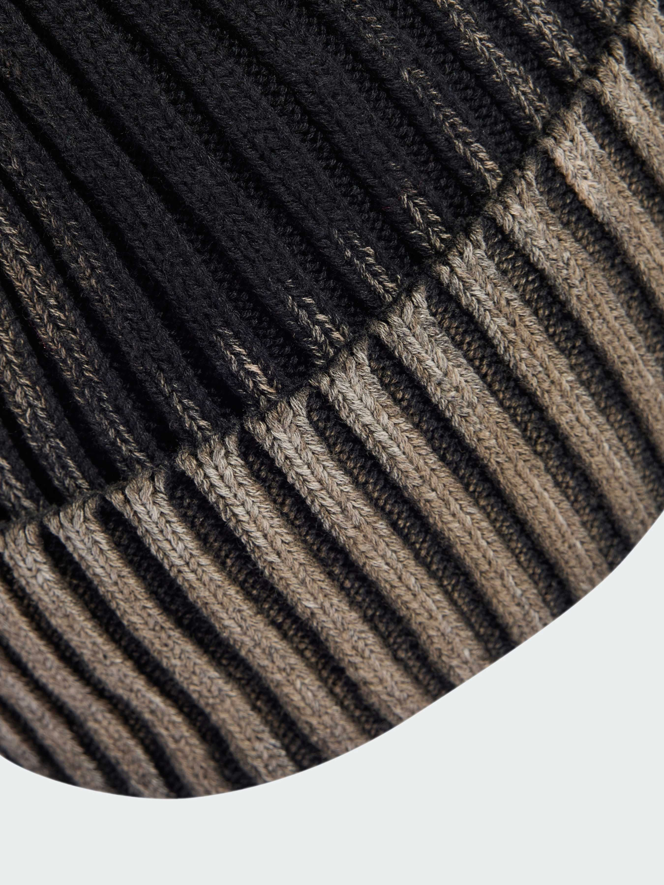 Шапка Adidas модель JW0042 Фото