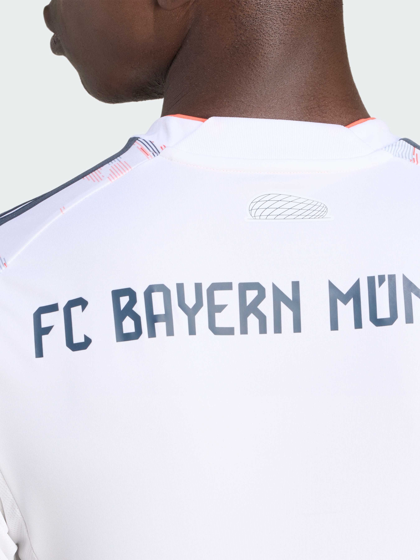 Футболка Adidas модель JJ2143 Фото