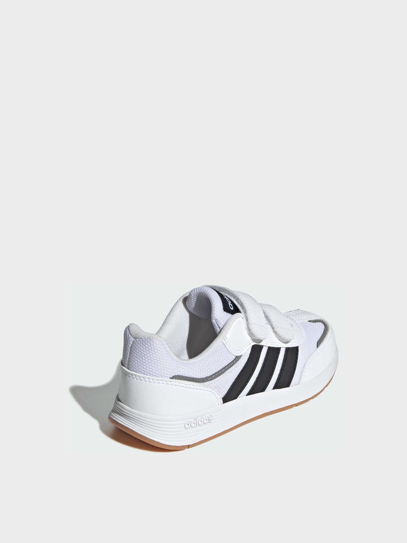 Кросівки повсякденні Adidas модель JQ4765 Фото