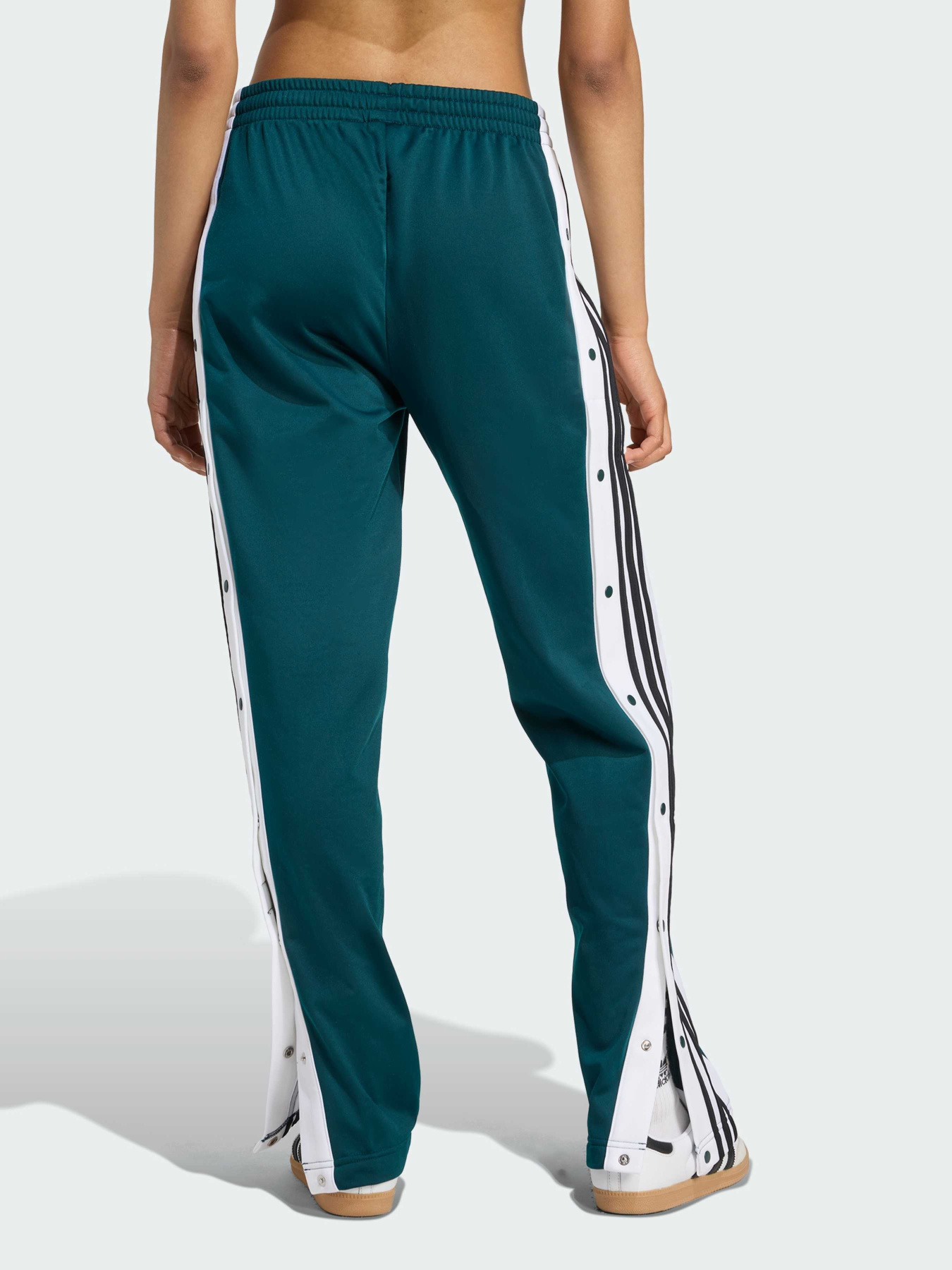 Брюки повседневные Adidas Adicolor модель JV7515 Фото