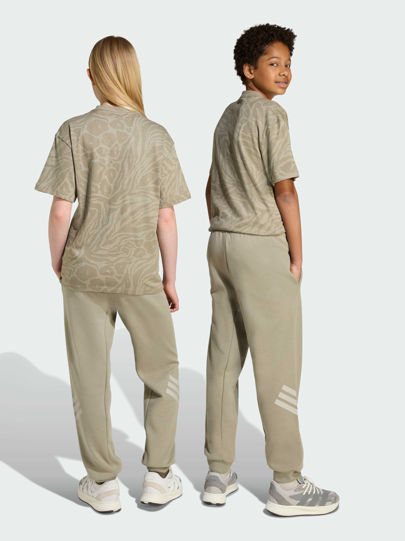 Джоггеры Adidas модель JW7523 Фото