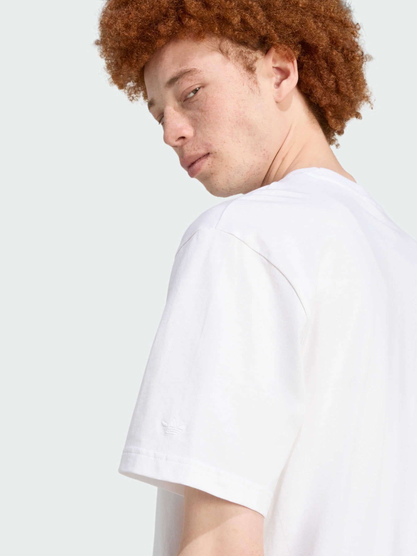 Футболка Adidas Graphics модель JX8174 Фото